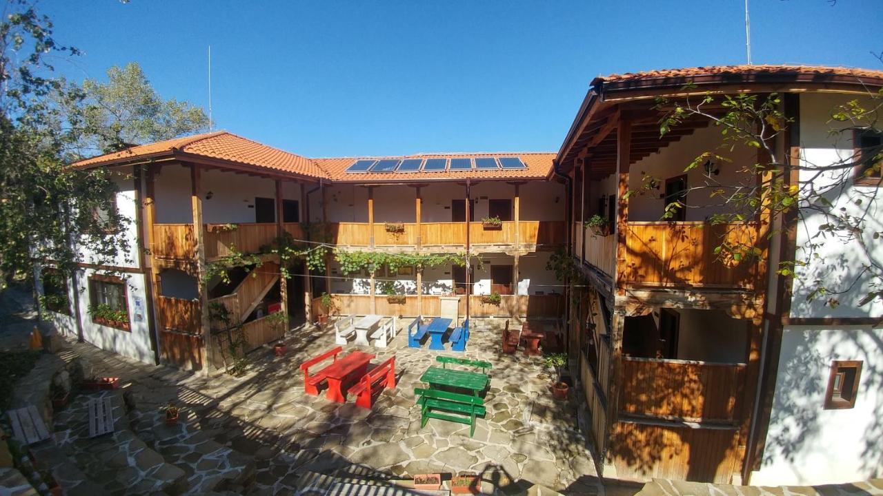 Арт Комплекс Горски Дом - Трявна Exteriör bild